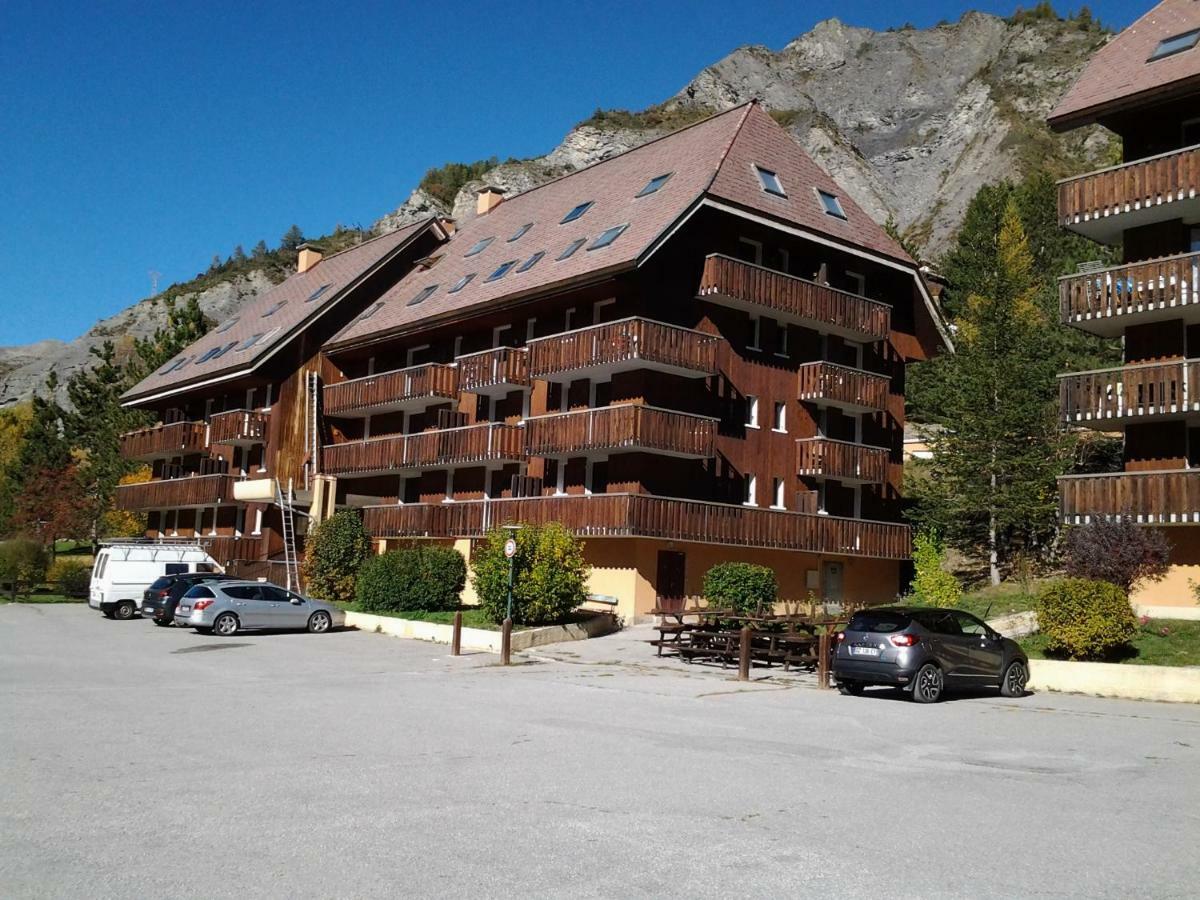 Appartement De Type 3 Allos Buitenkant foto